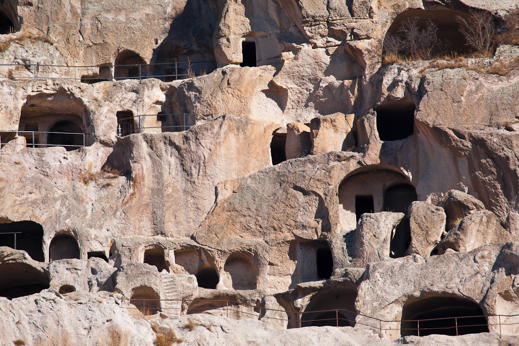 Vardzia (Вардзиа, ვარძია)